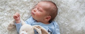 bintik merah pada wajah bayi